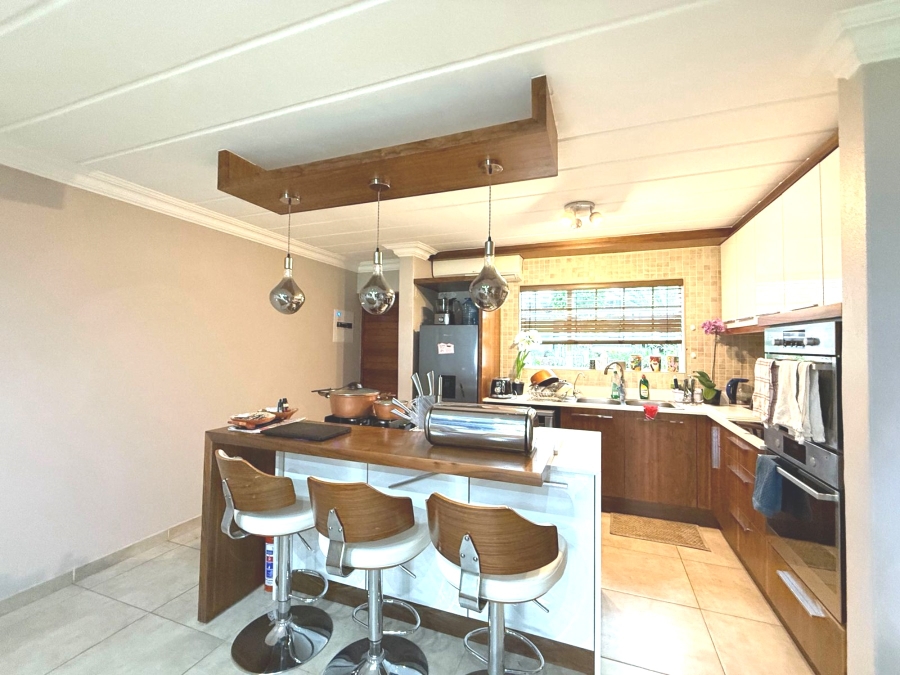 To Let 2 Bedroom Property for Rent in Kosmos North West
